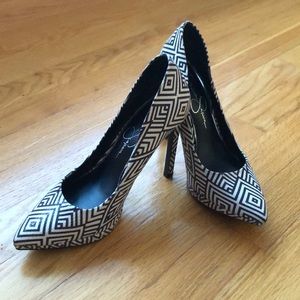 Jessica Simpson Pumps